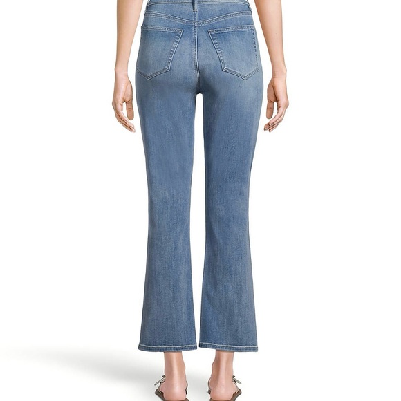 LOFT OUTLET Petite Flare Crop Jeans-Curvy Fit - Picture 6 of 8